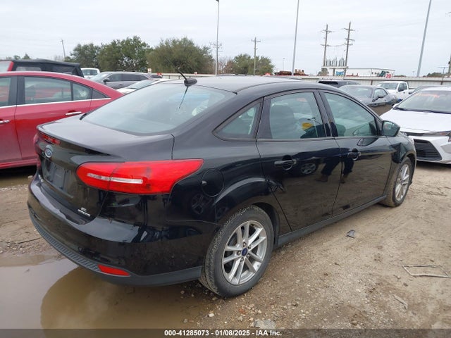 Ford FOCUS SE 2016 1FADP3F27GL255895 Image 4