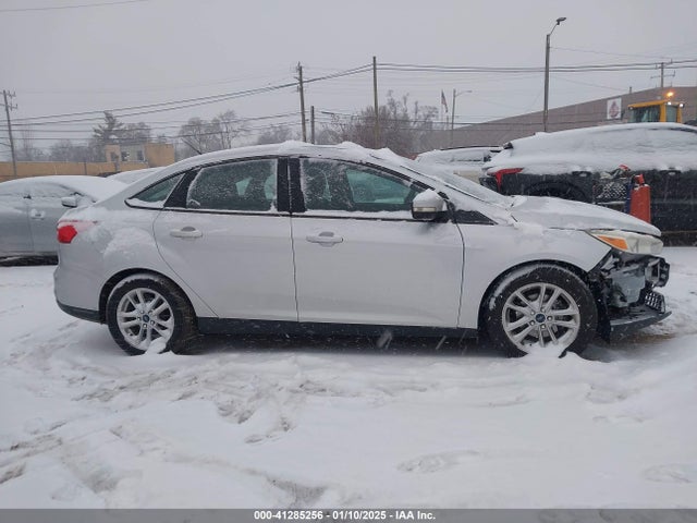 Ford FOCUS SE 2017 1FADP3F26HL315697 Image 13