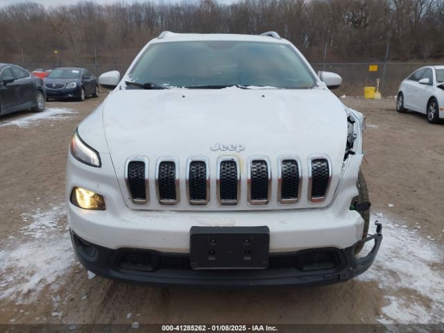 1C4PJMCS1FW787742 Jeep Cherokee Latitude