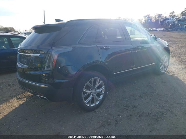 2021 CADILLAC XT5 1GYKNGRS5MZ145067 Photo 3