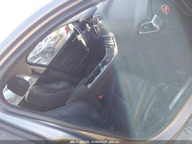 SAJAK4BV2HCP15615 Jaguar Xe 35t Prestige