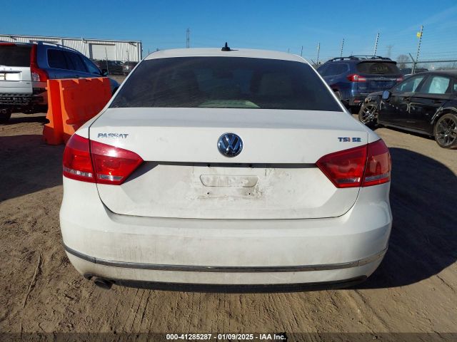 1VWBT7A3XFC072409 Volkswagen Passat 1.8t Se