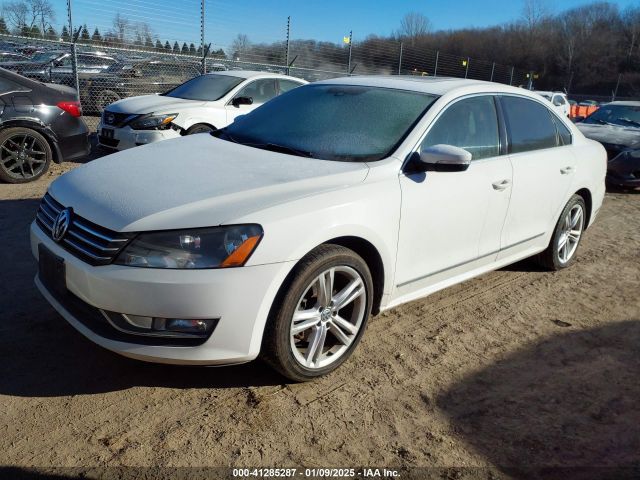 1VWBT7A3XFC072409 Volkswagen Passat 1.8t Se