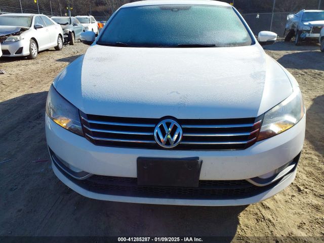 1VWBT7A3XFC072409 Volkswagen Passat 1.8t Se