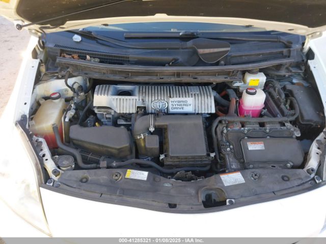 JTDKN3DUXF0462034 Toyota Prius Two