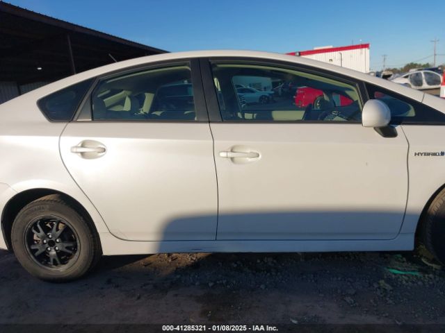 JTDKN3DUXF0462034 Toyota Prius Two