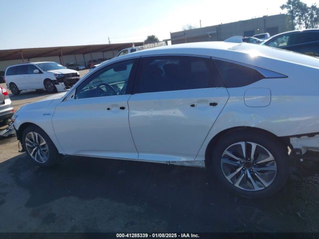 1HGCV3F96JA014262 Honda Accord Hybrid Touring