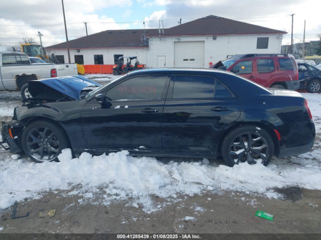 2C3CCADG6PH613901 Chrysler 300 Touring L