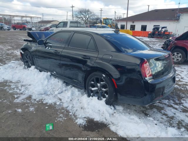 2C3CCADG6PH613901 Chrysler 300 Touring L