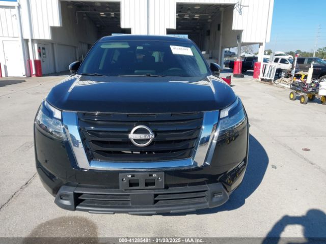 5N1DR3AA1NC201021 Nissan Pathfinder S 2wd