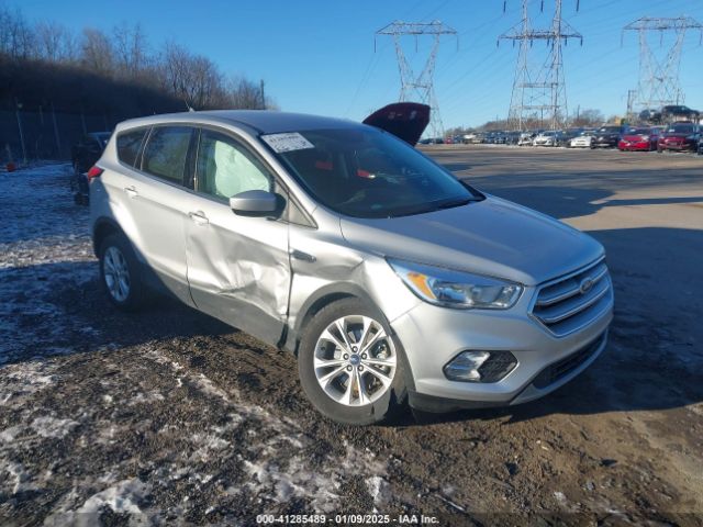 1FMCU9GD3KUA86796 Ford ESCAPE SE