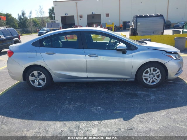 Chevrolet Cruze Ls Auto 2017 1G1BC5SM8H7258226 Image 13