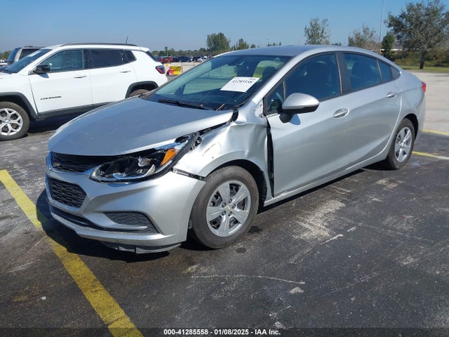 Chevrolet Cruze Ls Auto 2017 1G1BC5SM8H7258226 Image 2