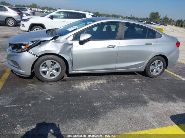 Chevrolet Cruze Ls Auto 2017 1G1BC5SM8H7258226 Image 6