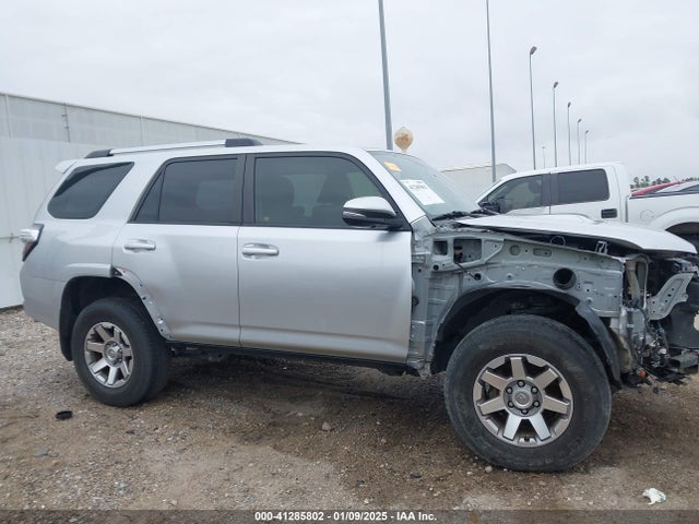 JTEBU5JR6F5220869 Toyota 4runner Trail Premium