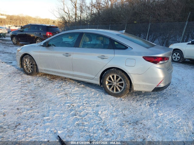 Hyundai SONATA SE 2018 5NPE24AF6JH708946 Image 3