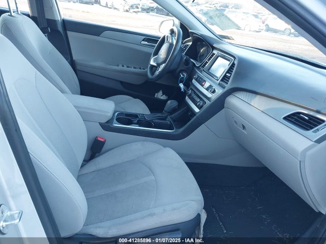 Hyundai SONATA SE 2018 5NPE24AF6JH708946 Image 5