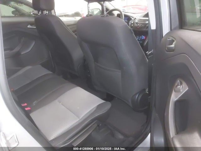 Ford ESCAPE SE 2017 1FMCU9GD8HUB76020 Image 8