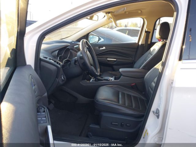 1FMCU0JDXHUD84534 Ford Escape Titanium