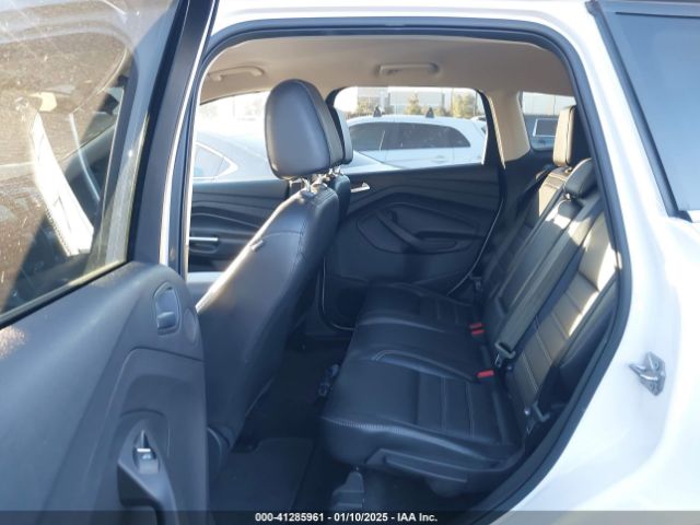 1FMCU0JDXHUD84534 Ford Escape Titanium