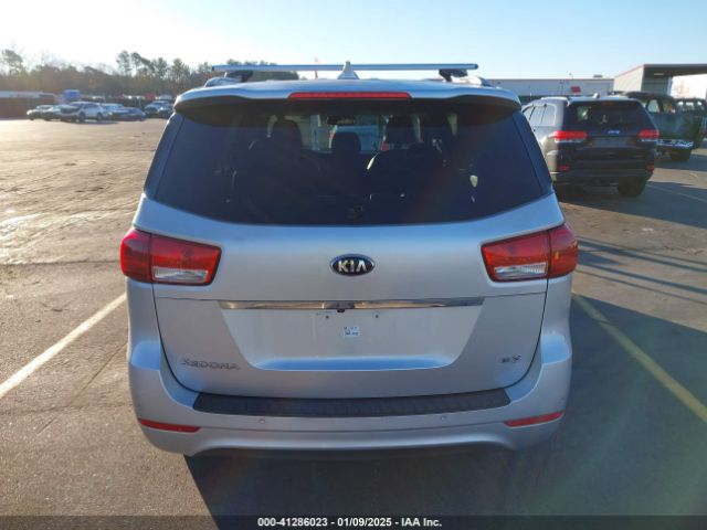 KNDMC5C18F6034235 KIA SEDONA EX