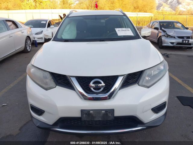KNMAT2MV8FP541293 Nissan ROGUE SV