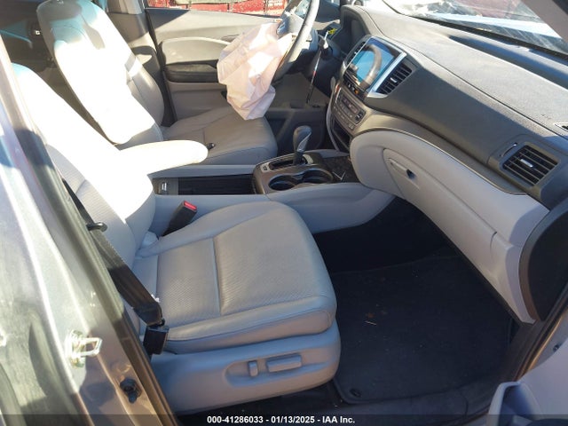 Honda Ridgeline Rtl-t 2017 5FPYK3F60HB028203 Image 5