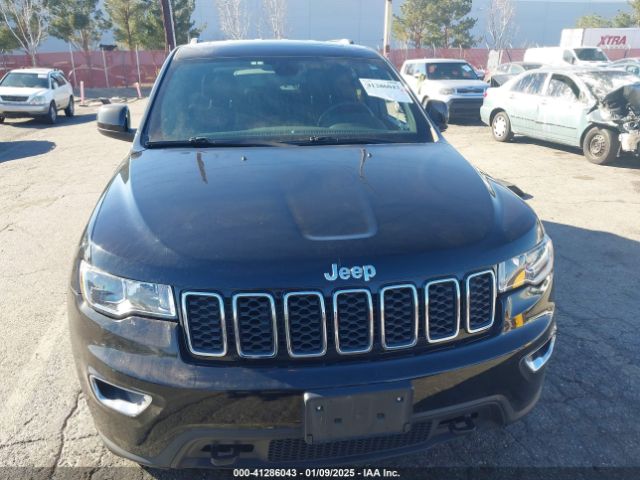 1C4RJFAG2MC572341 Jeep Grand Cherokee Laredo E 4x4
