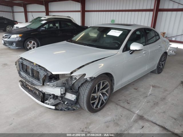 7JR102FK8LG066432 Volvo S60 T5 Momentum