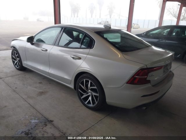 7JR102FK8LG066432 Volvo S60 T5 Momentum