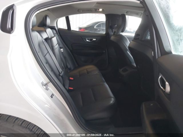 7JR102FK8LG066432 Volvo S60 T5 Momentum