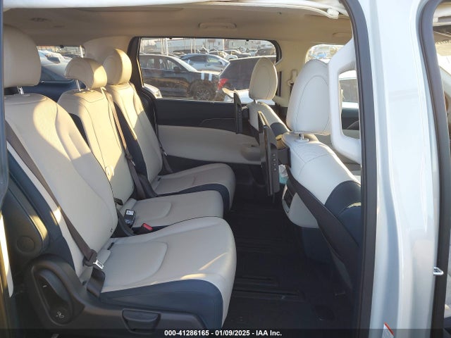 Продаж на аукціоні авто 2025 Kia Carnival Mpv Sx, vin: KNDNE5K39S6460043, номер лоту: 41286165