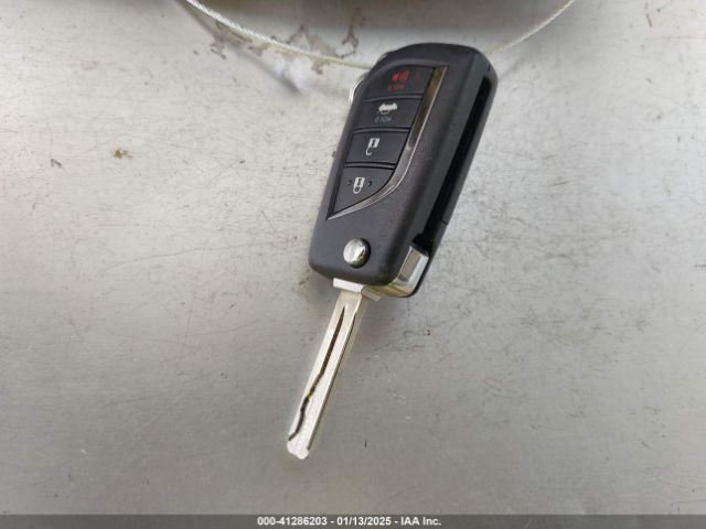 4T1C11AK3PU157570 Toyota CAMRY LE