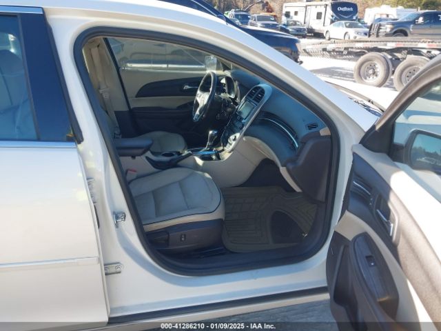 1G11G5SX8EF109388 Chevrolet Malibu 3lt