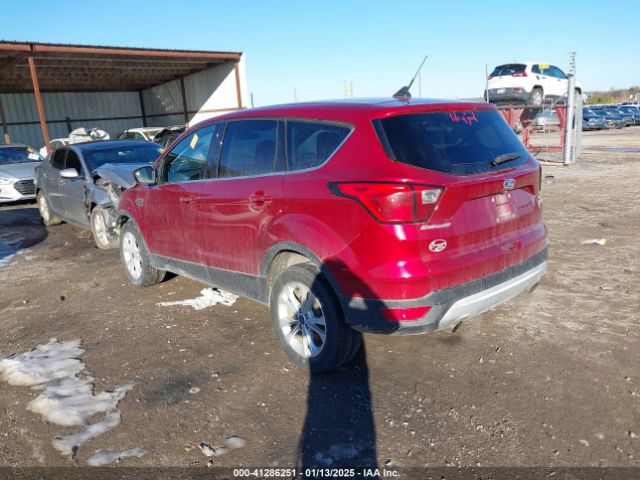 2019 FORD ESCAPE 1FMCU0GD9KUC03101 Photo 2