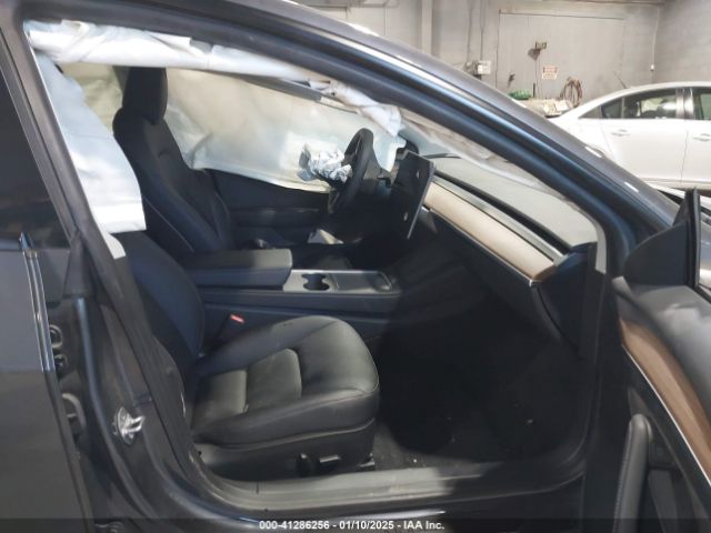 2023 TESLA MODEL 3 5YJ3E1EAXPF685741 Photo 4