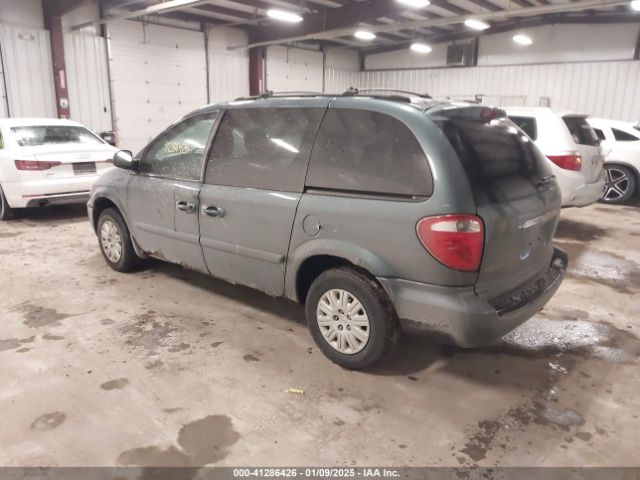 2005 CHRYSLER TOWN & COUNTRY 1C4GP45R35B313449 Photo 2