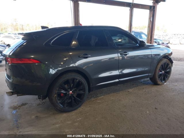 2017 JAGUAR F-PACE SADCM2BV6HA497152 Photo 3