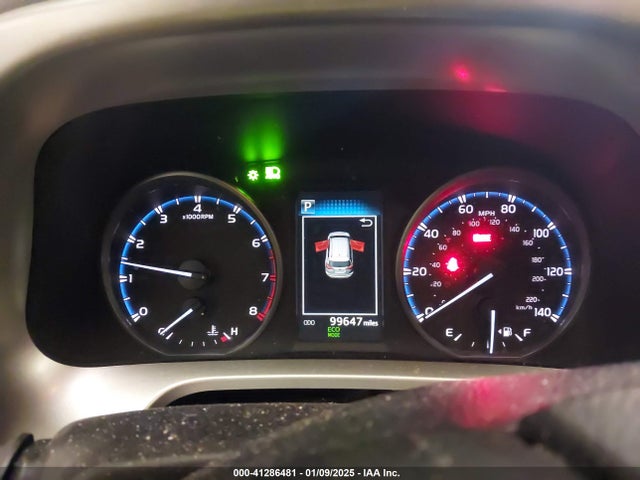 Toyota RAV4 LE 2017 JTMBFREV6HJ110914 Image 7