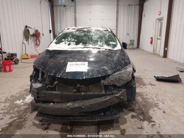 2T1BURHE6KC135767 Toyota COROLLA LE