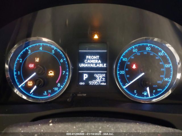 2T1BURHE6KC135767 Toyota COROLLA LE