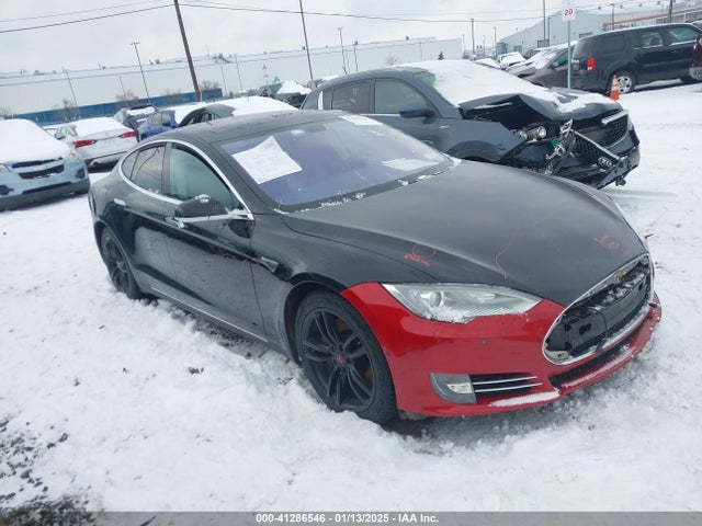 2013 TESLA MODEL S 5YJSA1CN4DFP27443 Photo 0