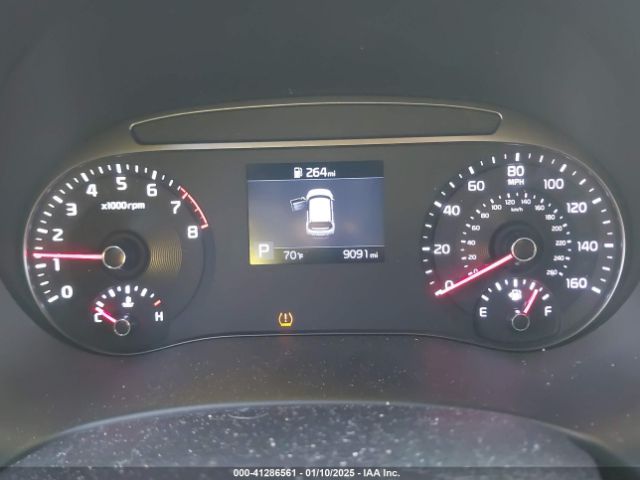 KNDJ23AU6L7071197 KIA Soul X-line