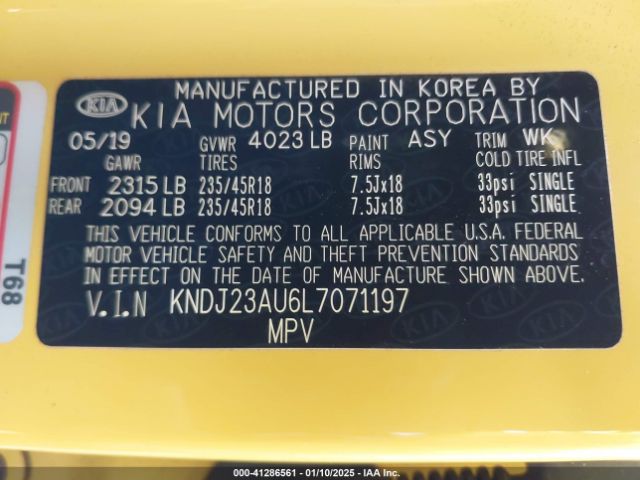 KNDJ23AU6L7071197 KIA Soul X-line