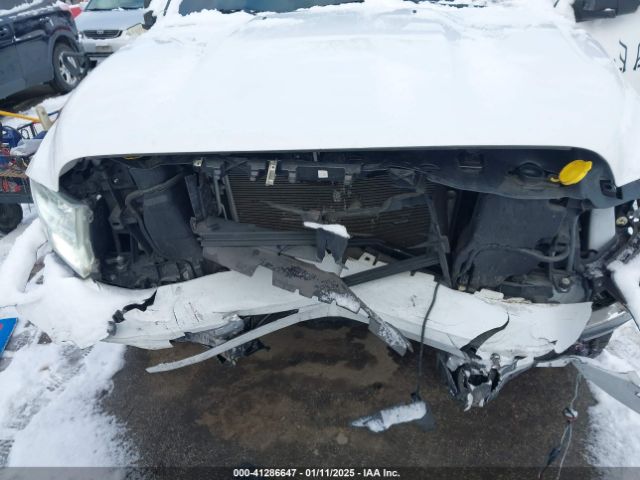 1C6RR6LT9KS563682 RAM 1500 Classic Big Horn  4x2 5'7 Box