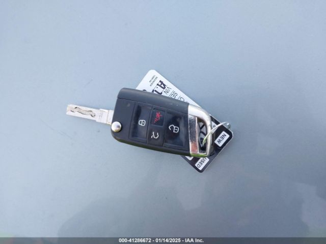 3VW4T7AUXFM033450 Volkswagen Golf Gti 2.0t S 4-door