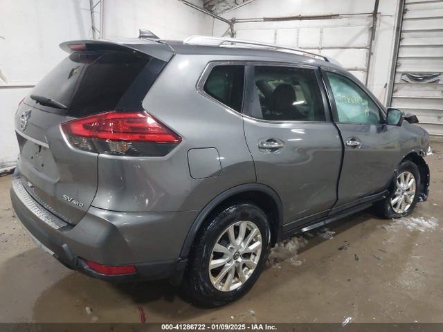 5N1AT2MV5HC760976 Nissan ROGUE SV