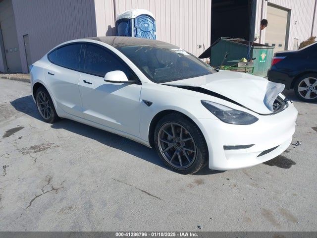 2022 TESLA MODEL 3 5YJ3E1EA2NF154885 Photo 0