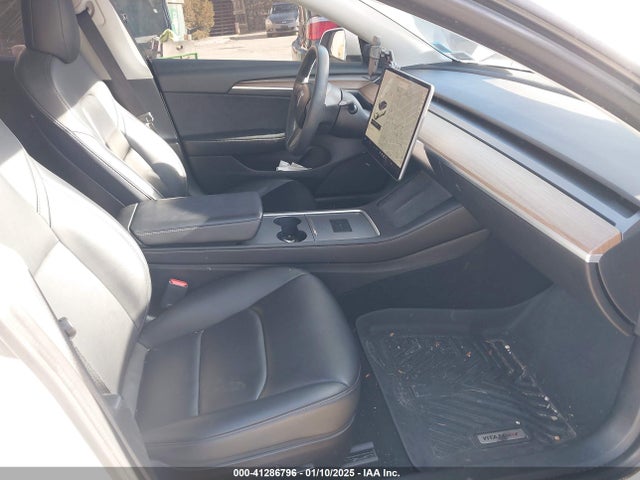 2022 TESLA MODEL 3 5YJ3E1EA2NF154885 Photo 4