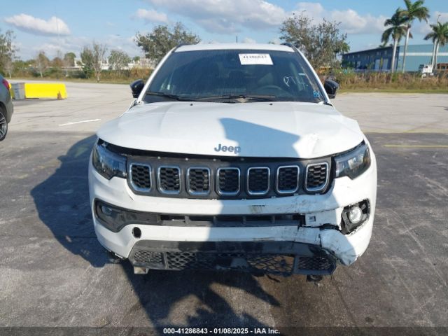 3C4NJDBN0RT604330 Jeep Compass Latitude 4x4
